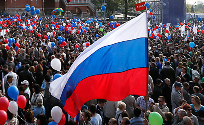 Delapan puluh enam persen orang Rusia mengatakan bahwa pengaruh negara mereka dalam hubungan internasional sangat besar.