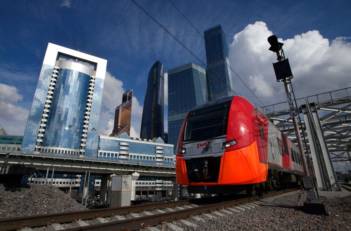 10 de setembro. Capital russa lança um novo sistema de transporte, o Anel Central de Moscou. Um dos maiores projetos de transporte do país, começou a ser construído em 2012 e custou aos cofres públicos em torno de US$ 1,6 bilhão.