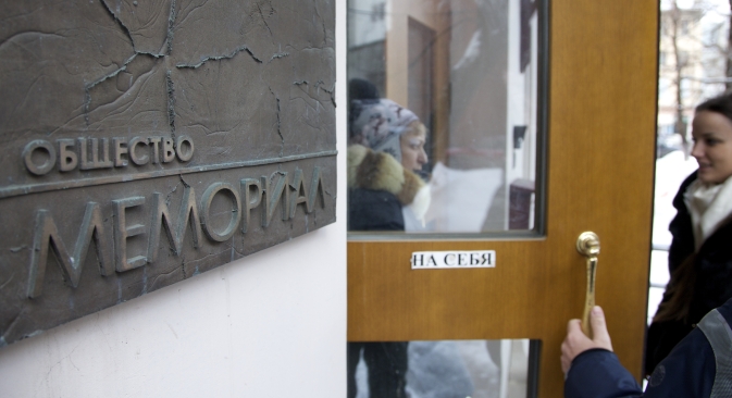 Das Büro von der bekannten russischen NGO "Memorial" wurde am 26. März von russischen Behörden durchsucht. Foto: AP