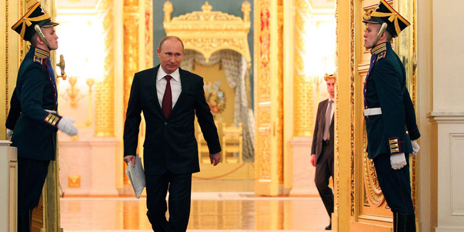 „Putin ist zu dem Schluss gekommen, dass er angreifbar würde, wenn er anfängt sich zu ändern", - meint der Politologe Alexej Makarkin. Foto: Reuters