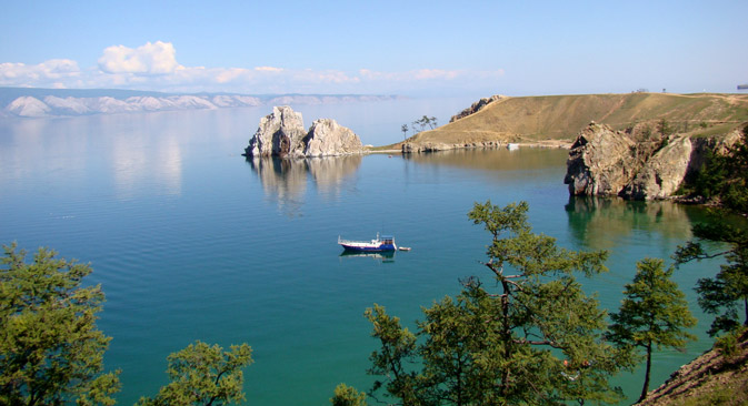 Die Insel Olchon ist ein lohnenswertes Reiseziel für viele ausländische Touristen. Foto: Tatjana Marschanskich