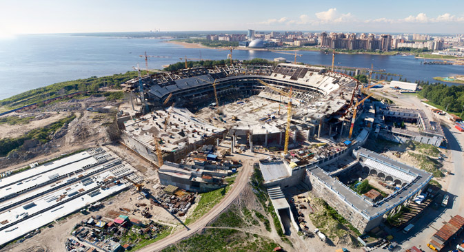 Die neue Arena von Zenit St. Petersburg befindet sich noch bis 2016 im Bau. Foto: PhotoXPress