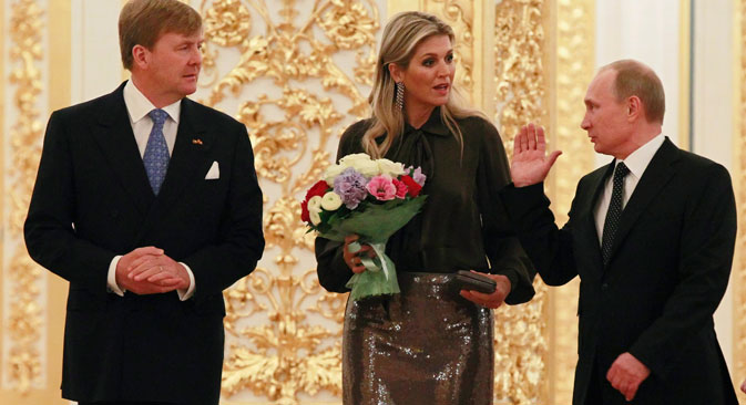 Der niederländische König Willem Alexander mit seiner Ehegattin Maxima und der russische Präsident Wladimir Putin während des Treffens im Moskauer Kreml. Foto: Reuters