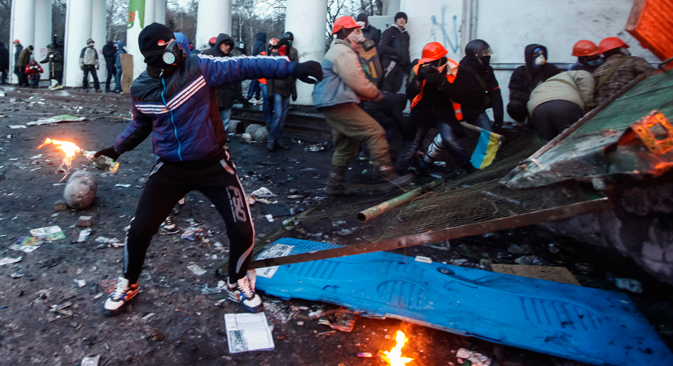 "Was derzeit auf dem Maidan passiert, ist ein Beispiel dafür, was aus den Demonstrationen am Bolotnaja-Platz hätte werden können", sagt Präsident der Stiftung für Demokratieforschung Maksim Grigorjew. Foto: Reuters  