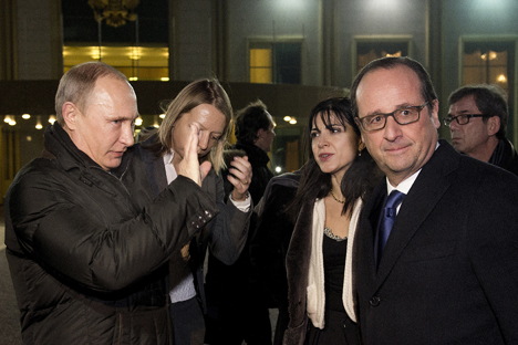 Hollande sei der erste westeuropäische Staatschef, der seit Beginn der Ukraine-Krise in die Russische Föderation gereist sei, betont „Kommersant“. Foto: Reuters