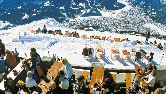 Der Skiort Garmisch-Partenkirchen gehört zu den beliebtesten Reisezielen für wohlhabende Russen in der Wintersaison. In diesem Jahr bleibt ein Großteil der Besucher aus Russland aus. Foto: Alamy/Legion Media