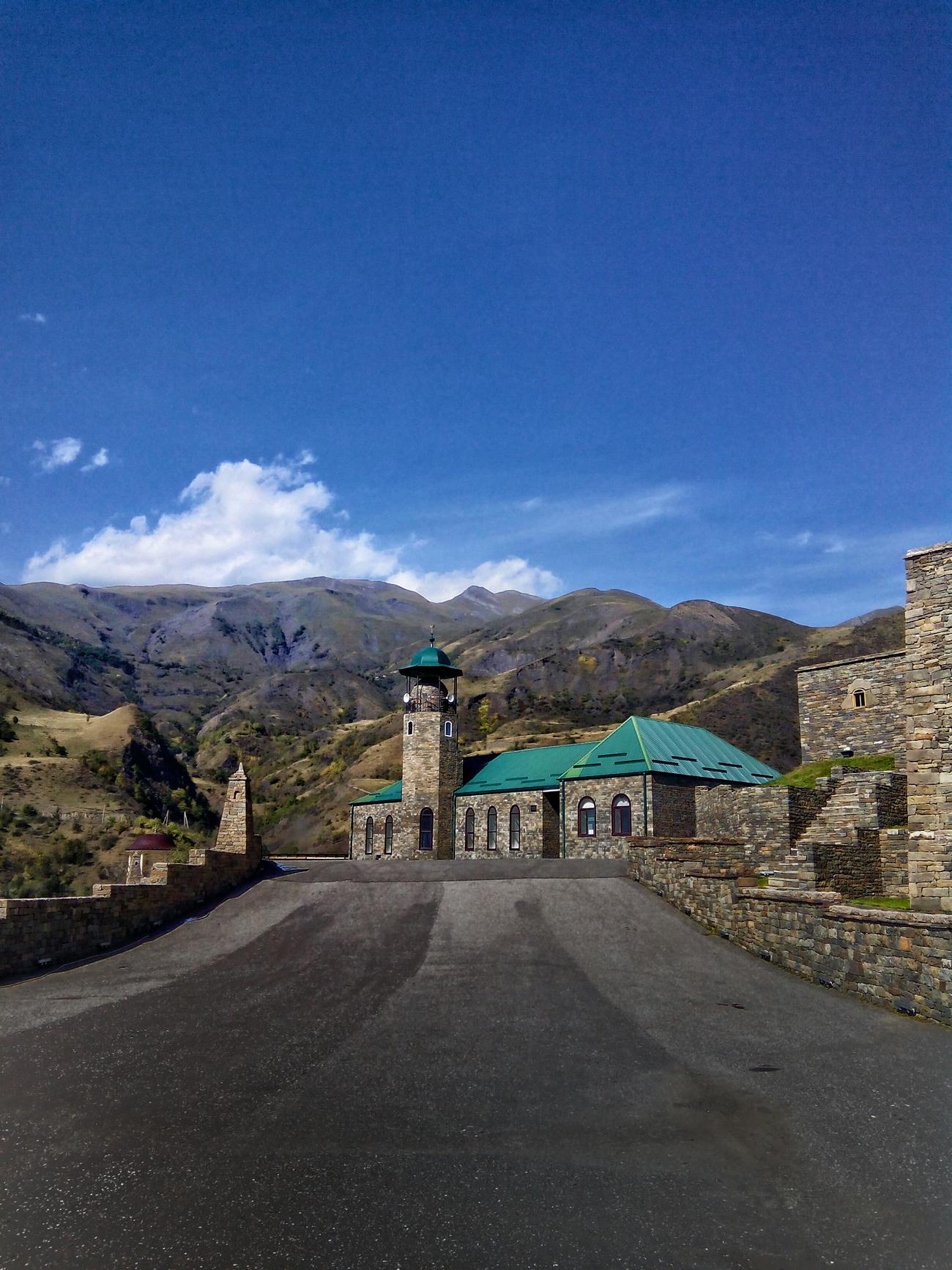 Das Dorf Itum-Kali, aufgenommen von einem Mitglied des Projektes „Unbekannter Kaukasus“.