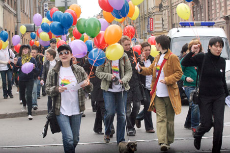 Russia's gay activists taking to the streets to defend their rights. Source: ITAR-TASS