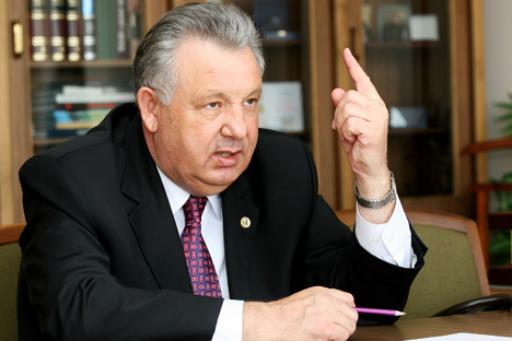 Viktor Ishaev, the presidential envoy to the Far East Federal Area: in order to encourage people to go to Russia's Far East, five tasks must be fulfilled: jobs with living wages, a housing program, a healthcare program, an education program, and a cu