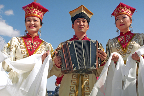 Folk Box: Kalmyks – The Only Mongol-language People In Europe - Russia 