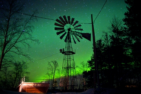 The northern lights is commonplace for some Russian cities in the Arctic Circle. Source: Alexander Semyonov 