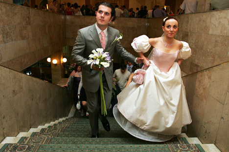 Palácio da imperatriz Catarina é um dos lugares mais comuns na capital para as celebrações de casamento Foto: ITAR-TASS