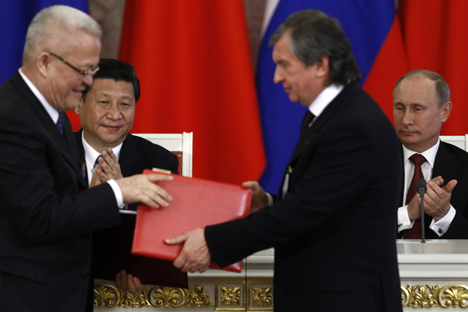 Pelos termos do novo acordo entre Rosneft e CNPC, o pagamento adiantado do lado chinês pode chegar a US$ 8 a 10 bilhões Foto: Reuters