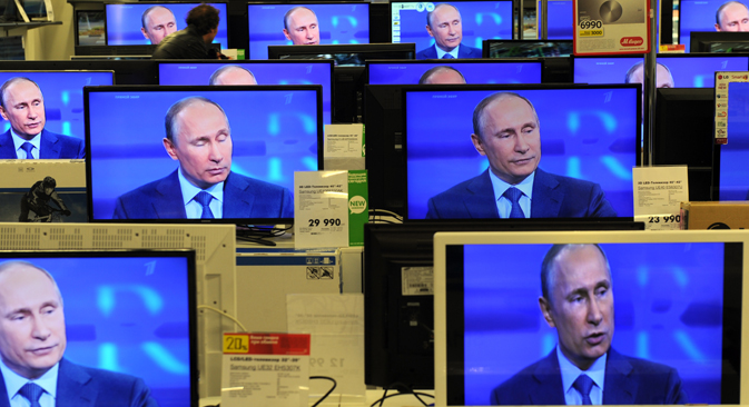 Televisions in a Moscow department store showing  Vladimir Putin's televised session: He discusses a range of domestic and international problems, including international terrorism, corruption and the plight of opposition. Source: AFP / East News