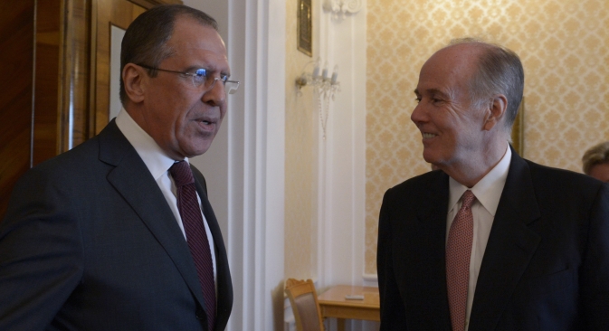 L-R: Russian Minister of Foreign Affairs Sergei Lavrov and President Obama's National Security Advisor Thomas Donilon during their meeting at the Russian Foreign Ministry Mansion. Source: RIA Novosti / Eduard Pesov 