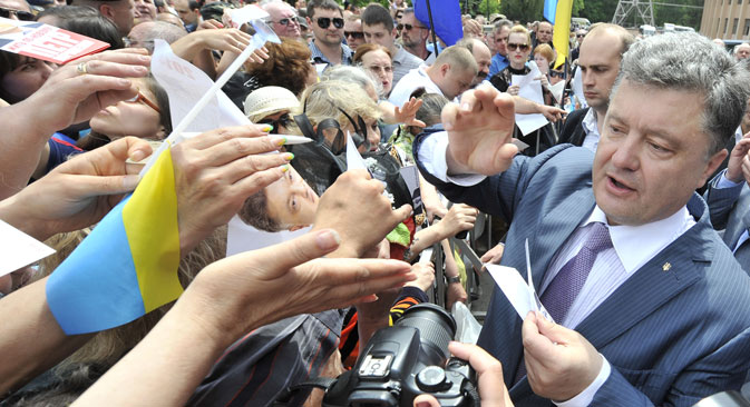 The main pretender for victory – Ukrainian oligarch Petro Poroshenko. Source: AP