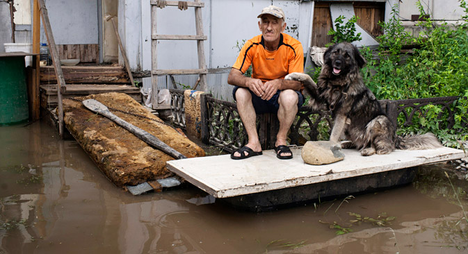Noch immer ist das Hochwasser in der Region Amur nicht zurückgegangen und richtet weiter große Schäden an. Foto: AP