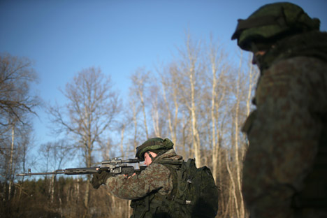 Servicemen equipped with Ratnik (Warrior) combat gear during combat training in Klimovsk. Source: Valeriy Melnikov / RIA Novosti