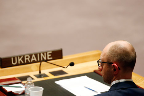 De acordo com especialistas entrevistados pelo jornal, "a manobra de Iatseniuk significa que ele realmente vai para a oposição ao chefe do Estado" Foto: Reuters