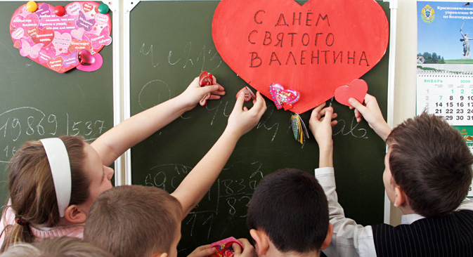 Many Russian schools celebrate Valentine’s Day. Source: TASS