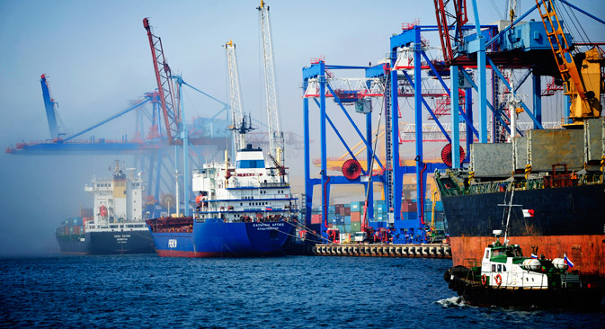 Vladivostok is to receive free port status again. Source: Yuri Smityuk / TASS
