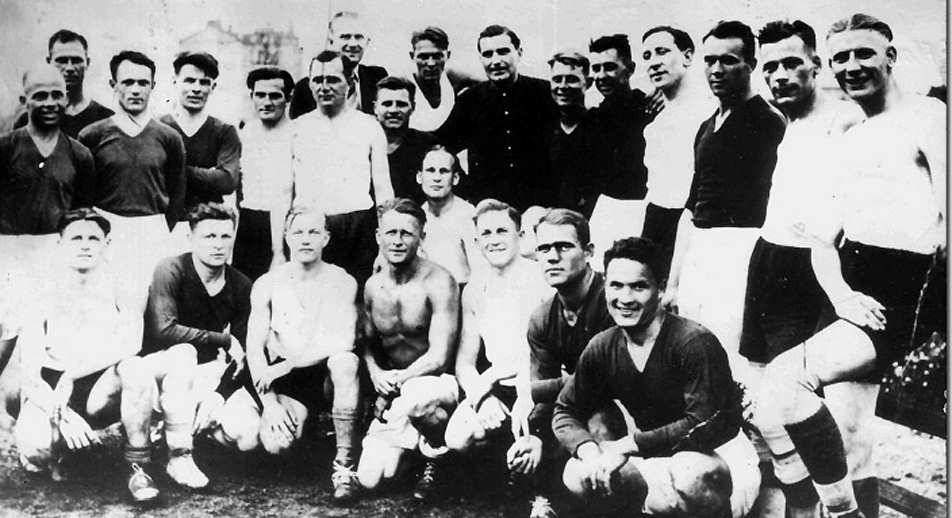 Participants of the "Start" - "Flakelf" match in Kiev, August 6, 1942. Source: Wikipedia.org