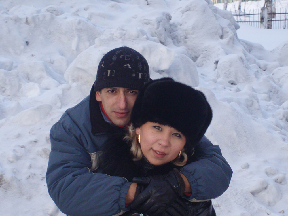Tamara Ingechekova con su novio Vladímir.