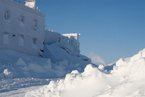 Durante el largo invierno de Norilsk, detrás de las ventanas, lo invade todo la nieve y un frío atroz. Fuente: Flickr / Lvovsky