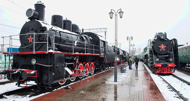 Una vieja locomotora sigue recorriendo caminos del centro de Moscú que han sido abandonados hace mucho tiempo. Fuente: Oleg Serdechnikov