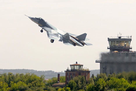 En marzo de 2013, empezarán las pruebas oficiales de cinco cazas de quinta generación (PAK FA) en el centro de pruebas de las Fuerzas Aéreas en Ajtubinsk. Fuente: ITAR-TASS