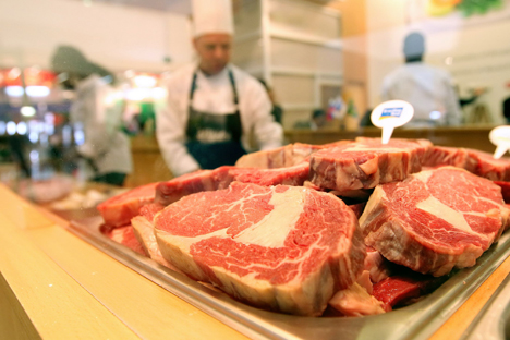 Logística impediu importação de carne suína chinesa e preço, de bufalina indiana, enquanto importação de carne bovina brasileira caiu a nível recorde. Foto: Photoshot/Vostock-Photo