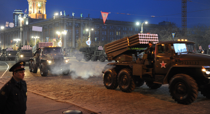 Sistema de lanzacohetes múltiple BM-21 "Grad" durante el desfile militar del 9 de mayo en Ekaterimburgo. Fuente: Ria Novosti