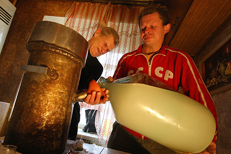 Las ventas de alambiques para destilar aguardiente han aumentado repentinamente en Rusia. Fuente: ITAR-TASS