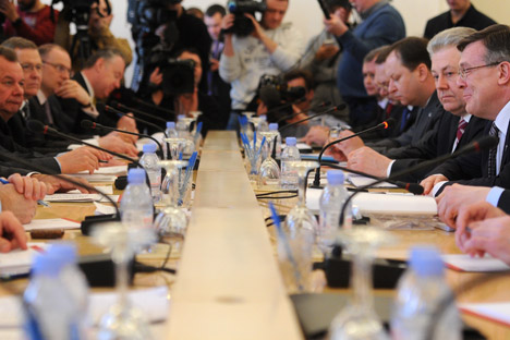 Encuentro entre los ministros de Asuntos Exteriores de Rusia y Ucrania. Fuente: ITAR-TASS