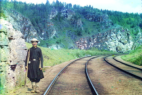 1912, Bashkirio en las vías del Transiberiano, cerca del río Yuryuzan (Ust Katav). Fuente: Serguéi Prokudin-Gorski, archivo