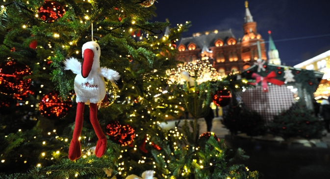 Los árboles de Navidad son un elemento imprescindible de estas fiestas en Rusia. El de mayor tamaño está en el Kremlin. Fuente: RIA Novosti / Ramil Sitdikov