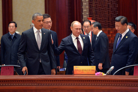 Encontros paralelos evidenciaram estreitamento de laços de cooperação entre Moscou e Pequim Foto: Reuters