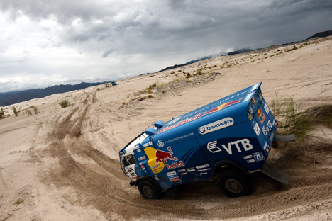 Russos lideram categoria de caminhões em corrida na América Latina  Foto: AFP/East News