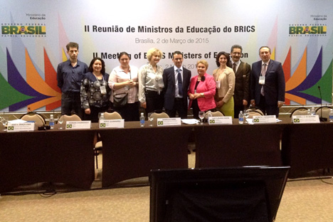 Foto de familia de los representantes de los BRICS en la reunión. Fuente: Press photo.