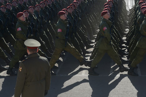 Gastos militares da Rússia no ano passado aumentaram 8,1% em comparação com 2013 Foto: Grigóri Sissoiev / RIA Nóvosti 