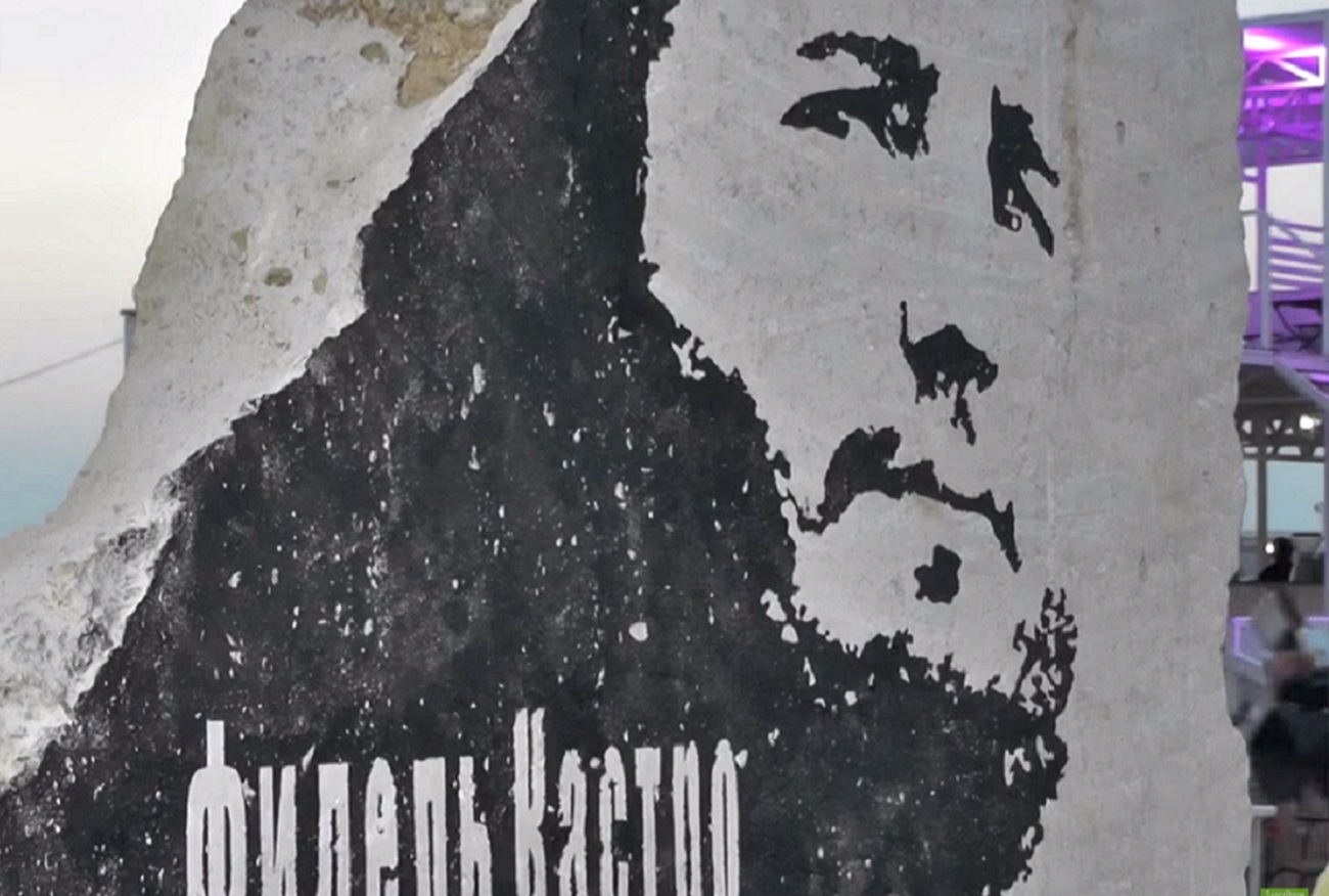 El monumento a Fidel Castro en Crimea.