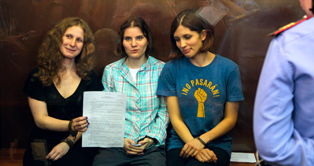 Die Mehrheit der Russen empfindet das Urteil gegen Pussy Riot als ungerecht und zu hart. Foto: AP