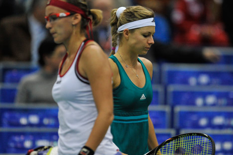 Maria Kirilenko (à droite) lors du match de la coupe du Kremlin 2012 contre Yaroslava Shvedova du Kazakhstan. Crédit : RIA Novosti