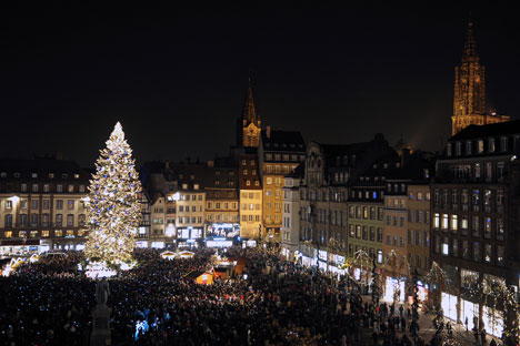 La tradition du marché de Noël de Strasbourg, « Christkindelmärik » en alsacien, remonte à 1570. Crédit : AFP (archives)