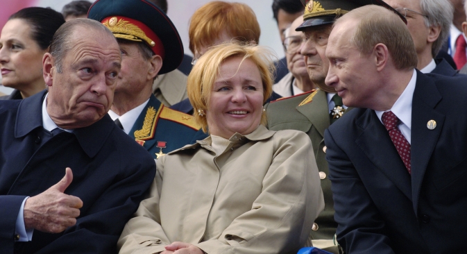 Selon Le chef du Centre pour l’information politique Alexeï Moukhine, les femmes pourraient désormais s’intéresser davantage à M.Poutine en tant qu’homme politique, ce qui pourrait augmenter sa popularité. Crédit : AP