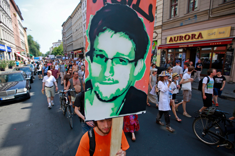 Toutes ces images ont été créées à partir de photographies de Snowden largement diffusées dans les médias et sur internet. Crédit : Reuters