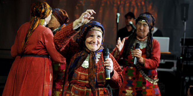  "Buranowskije Babuschki"  singen Liedtexte dem Udmurtischen, einer finno-ugurischen Sprache, die in Russland nur 350 000 Menschen sprechen. Foto: ITAR-TASS