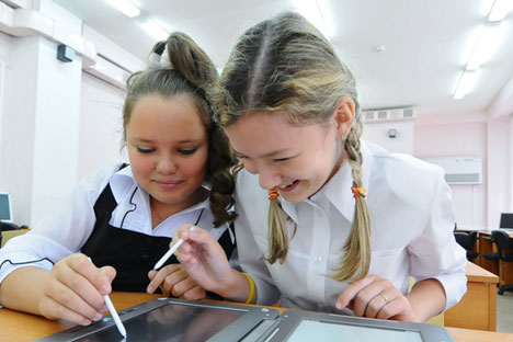 O uso de tecnologias nas escolas se orienta também para aquelas que nunca tiveram a possibilidade de participar no processo educativo Foto: Aleksandr Kondratiuk/RIA Nóvosti