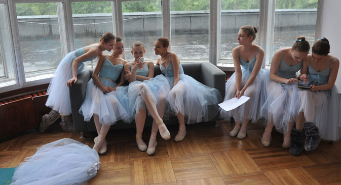 Russian girls and boys still want to be artists. Source: Artem Zhitenev / RIA Novosti