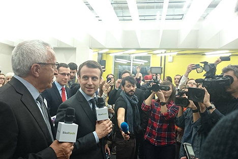 Le ministre français Emmanuel Macron à Skolkovo. 